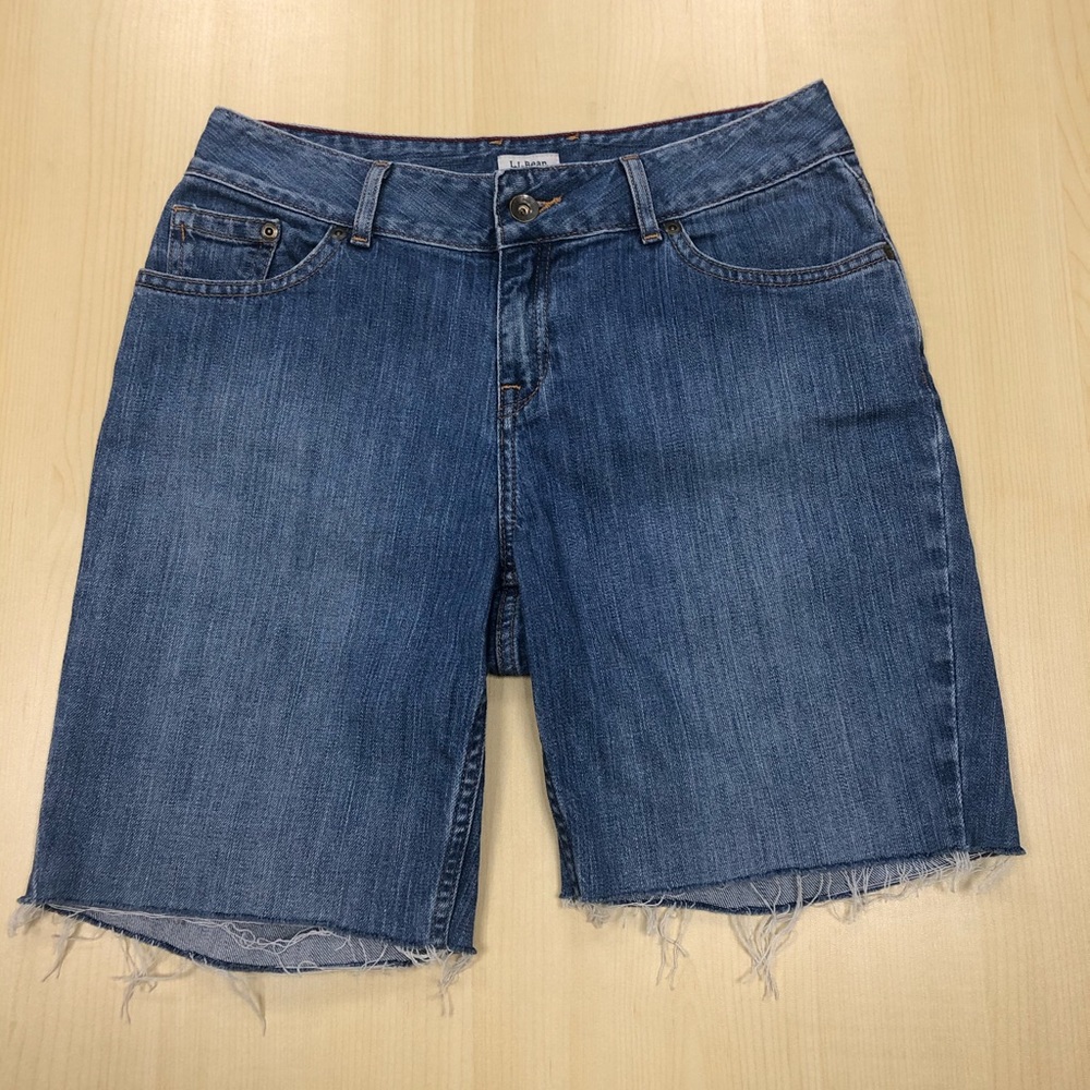 LL Bean Favorite Jean Size 4 Cut Off Shorts